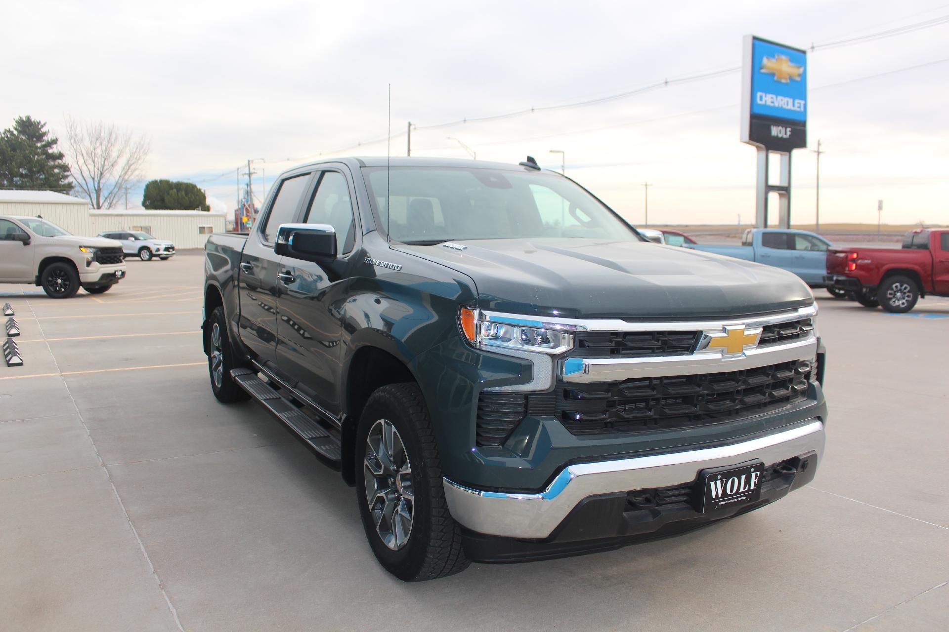 2025 Chevrolet Silverado 1500 LT